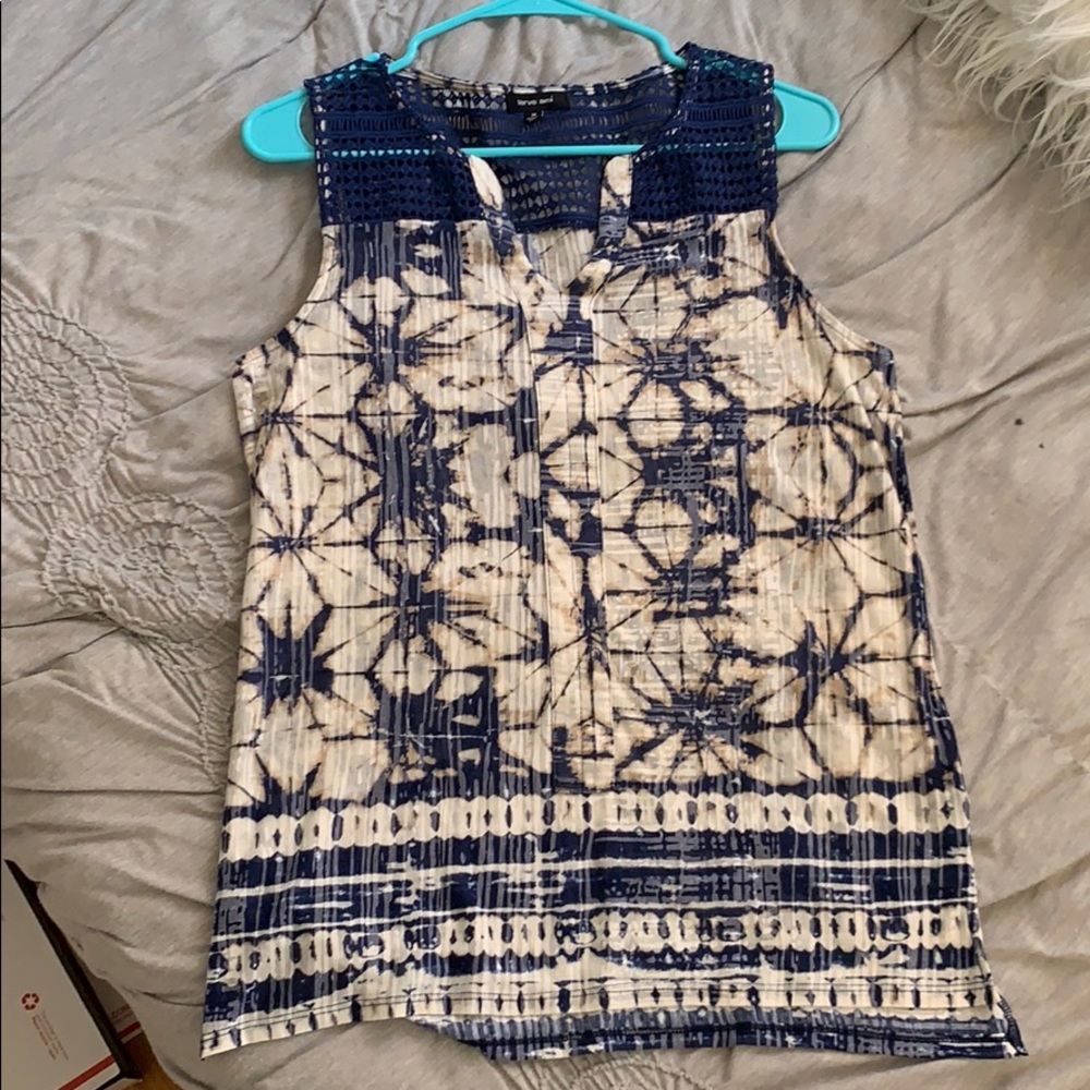 Tank top by Berbe Ami’